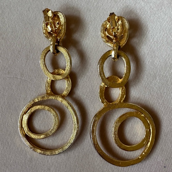 Carole Tanenbaum Vintage Gold earrings - Picture 3 of 5